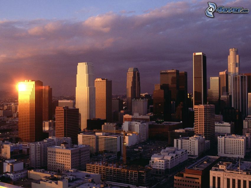Los Angeles belvárosa, napnyugta, Kalifornia, USA