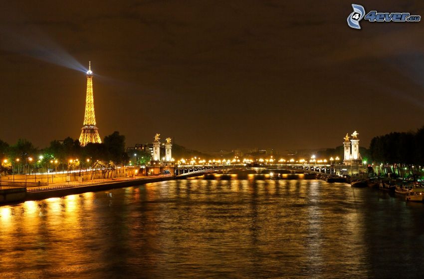 Párizs, Szajna, Eiffel-torony éjjel, éjszakai város