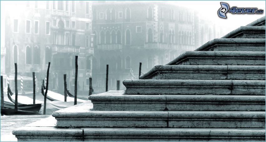 régi lépcsők, város