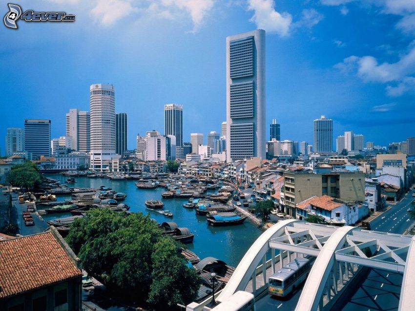 Szingapúr, felhőkarcolók, hajók