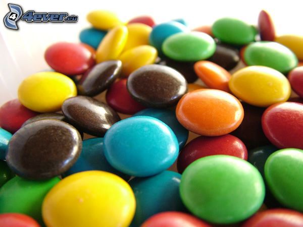 csokis drazsé, színes cukorkák