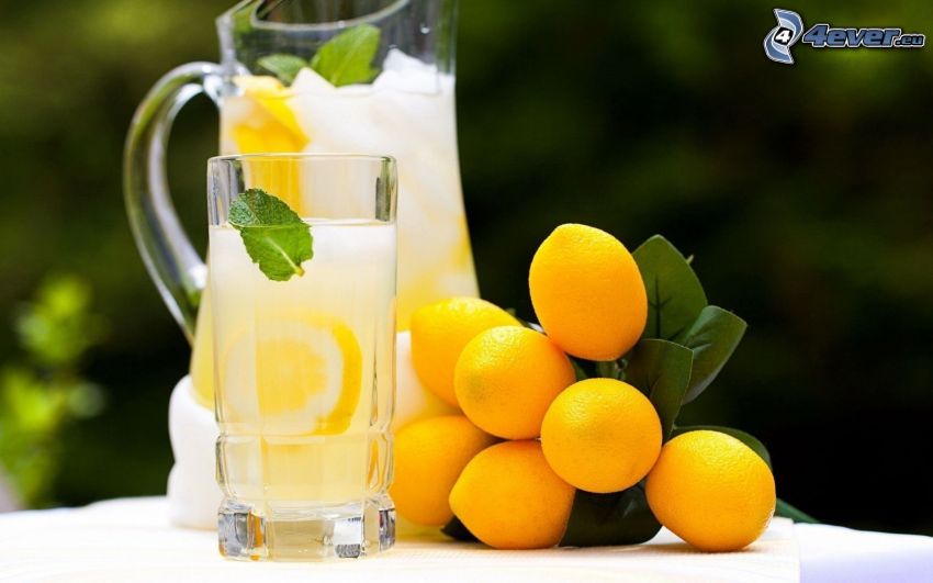 ital, citromok, pohár