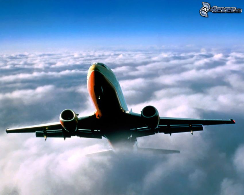 Boeing 737, felhők felett, repülőgép