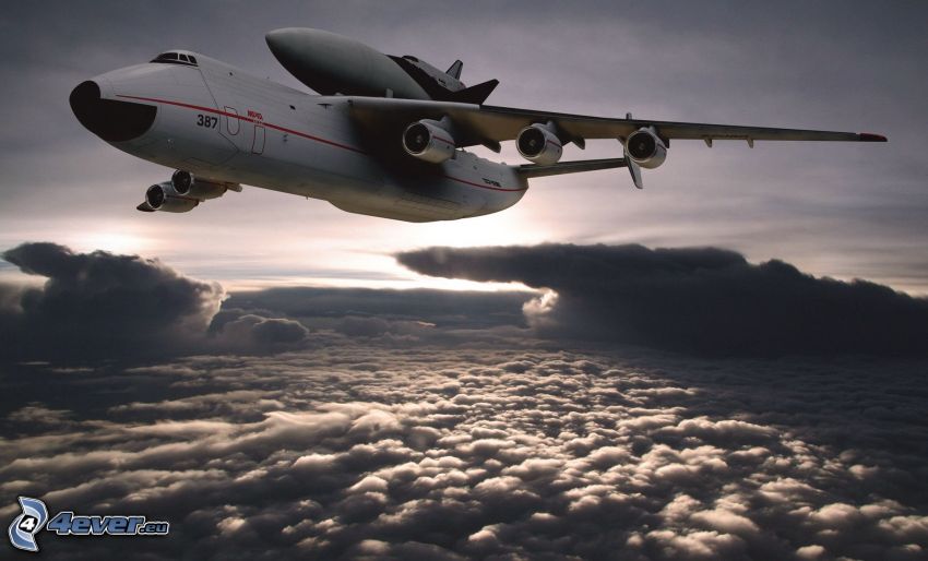 űrsikló szállítása, repülőgép, felhők felett