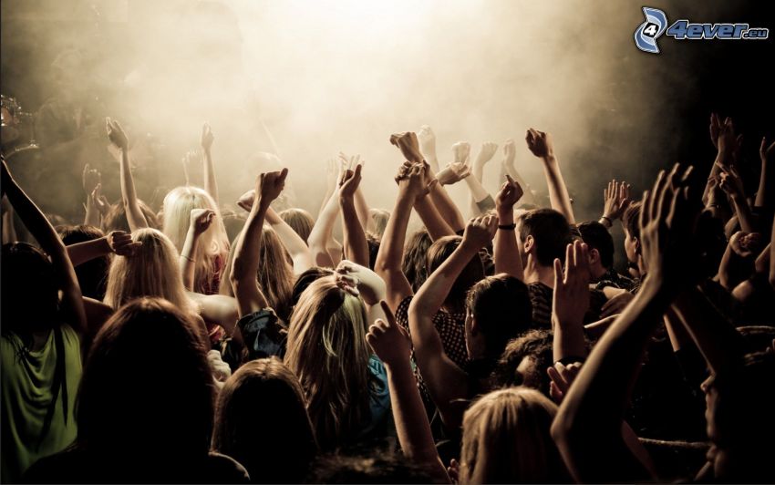 koncert, néptömeg, rajongók, kezek
