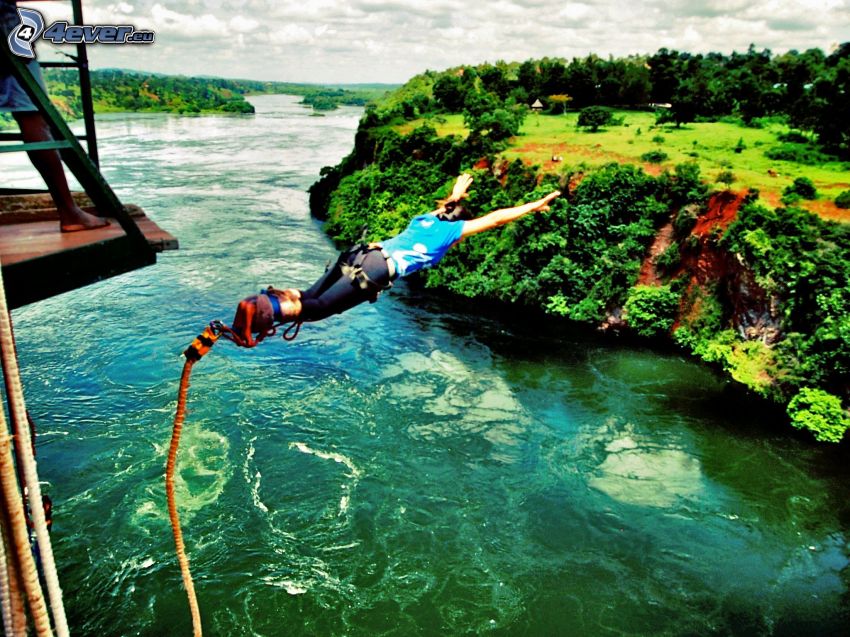 Bungee jumping, folyó, kliff, erdő