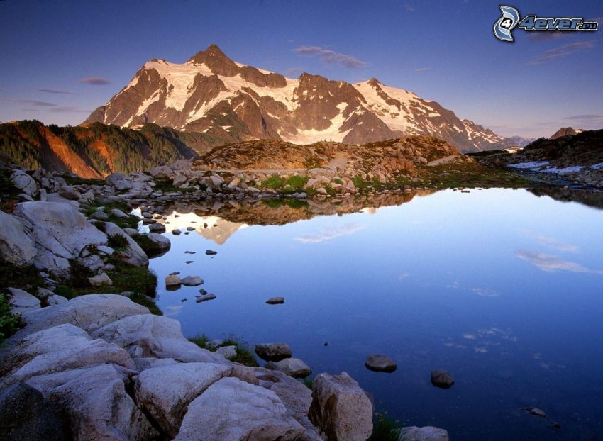 Mount Baker, tengerszem, tavacska, kövek, sziklás hegység, havas hegység, este