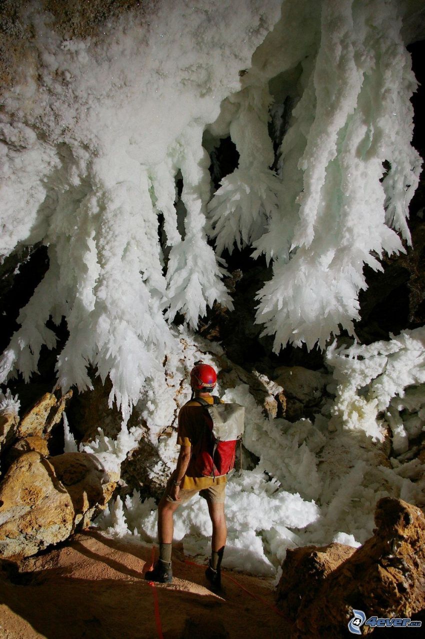 Lechuguilla, New Mexico, barlang, függő cseppkövek, turista