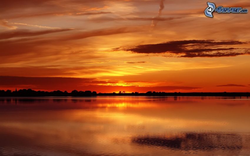 narancssárga égbolt, tó, horizont