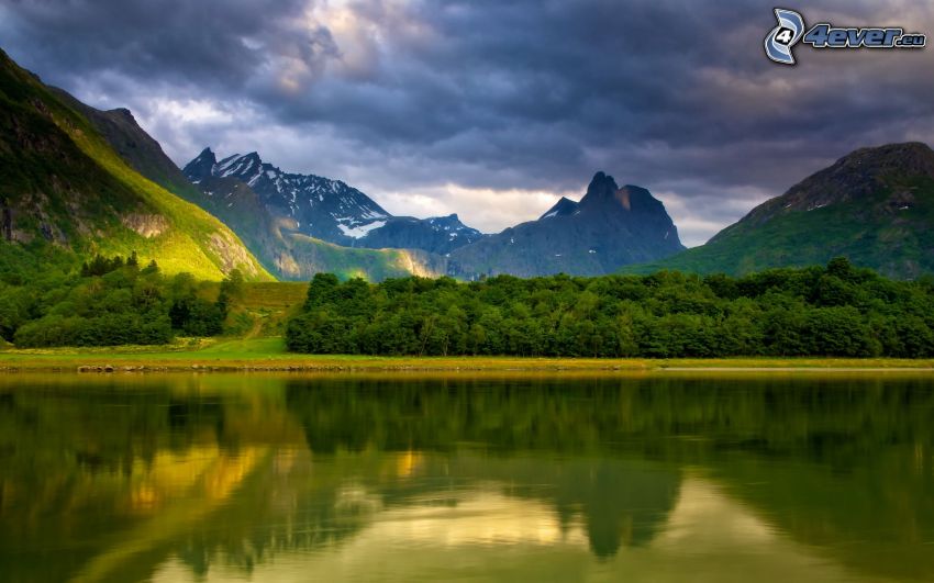 Norvégia, tó, sziklás hegyek