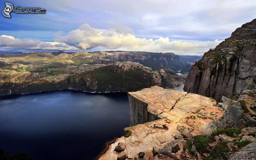 Preikestolen, Norvégia, kliff, sziklák, folyó, fjord