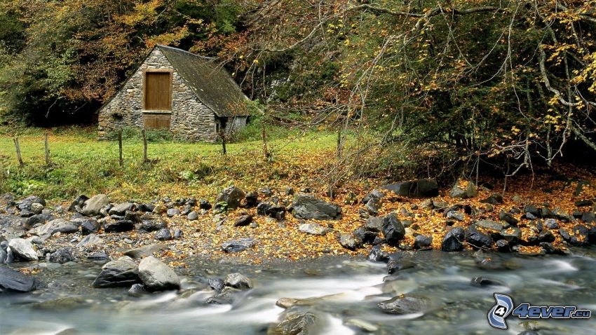 dom z kamienia, rzeka, las, HDR