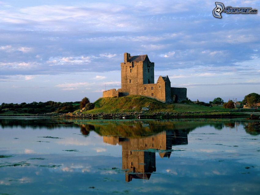 Dunguaire Castle, Irlandia, zamek, jezioro, odbicie