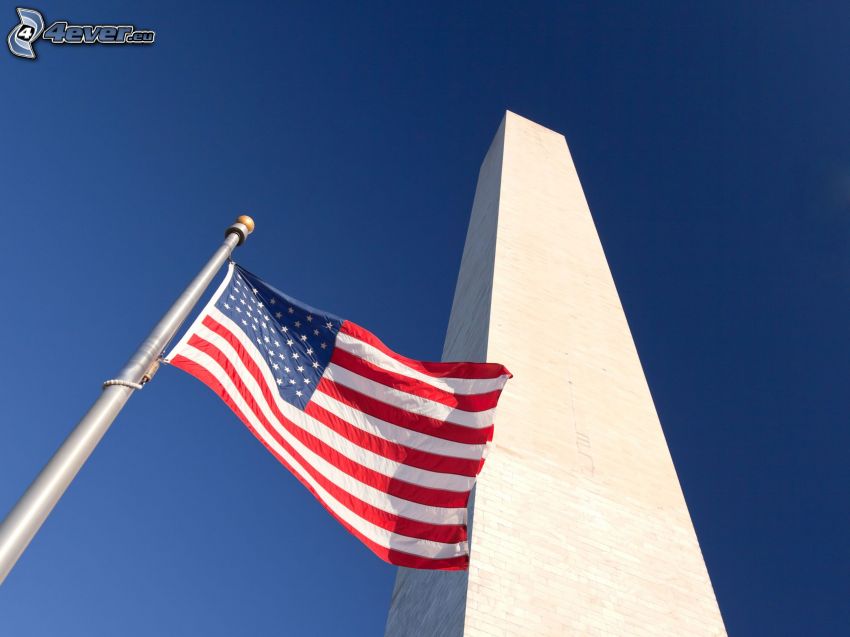 Obelisk, Washington DC, USA, flaga Ameryki, niebieskie niebo