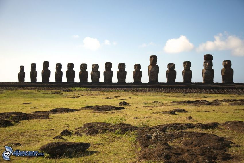 posągi Moai, wyspy wielkanocne