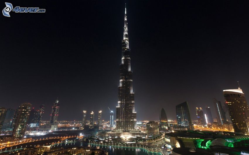 Burj Khalifa, Dubaj, miasto nocą