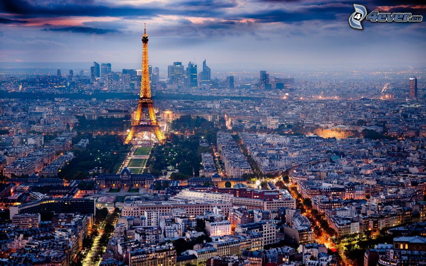Paryż, Wieża Eiffla, miasto nocą