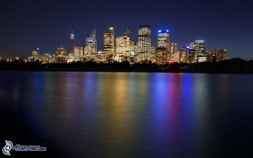 Sydney, wieżowce, miasto nocą