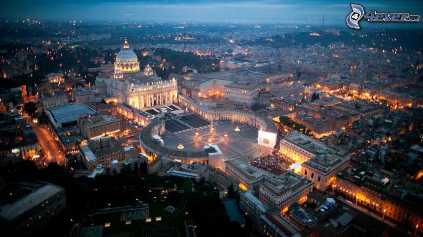 Watykan, Plac Świętego Piotra, miasto nocą