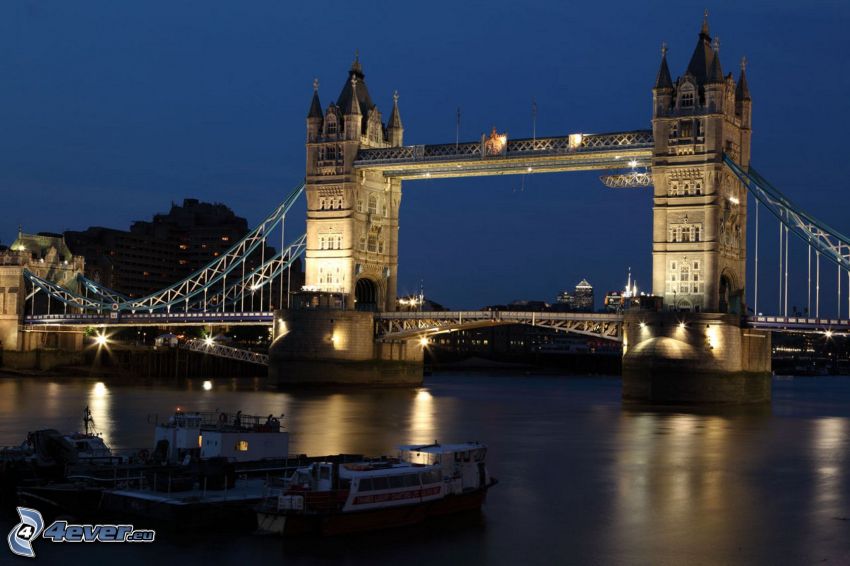 Tower Bridge, oświetlony most, noc, Tamiza