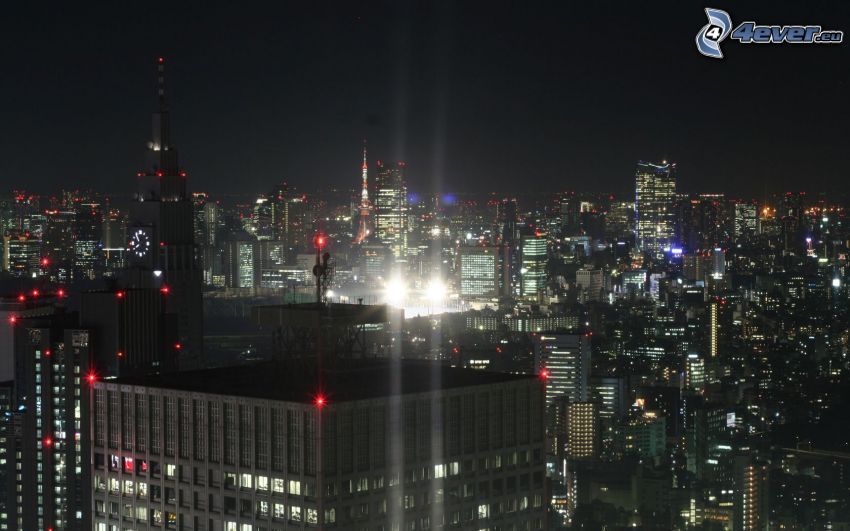 Tokio, miasto nocą, światła