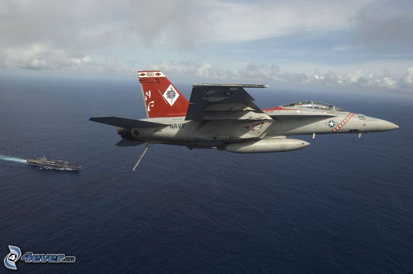 F/A-18E Super Hornet, lotniskowiec, morze