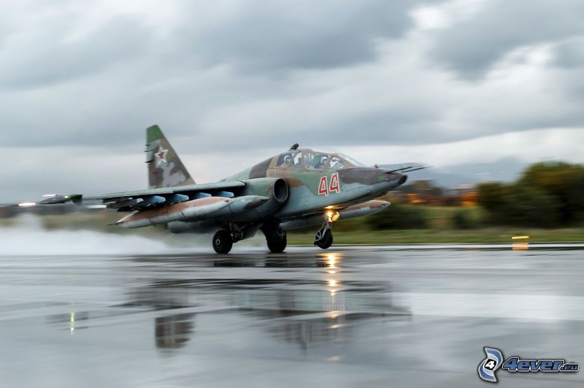 Sukhoi Su-25, lotnisko