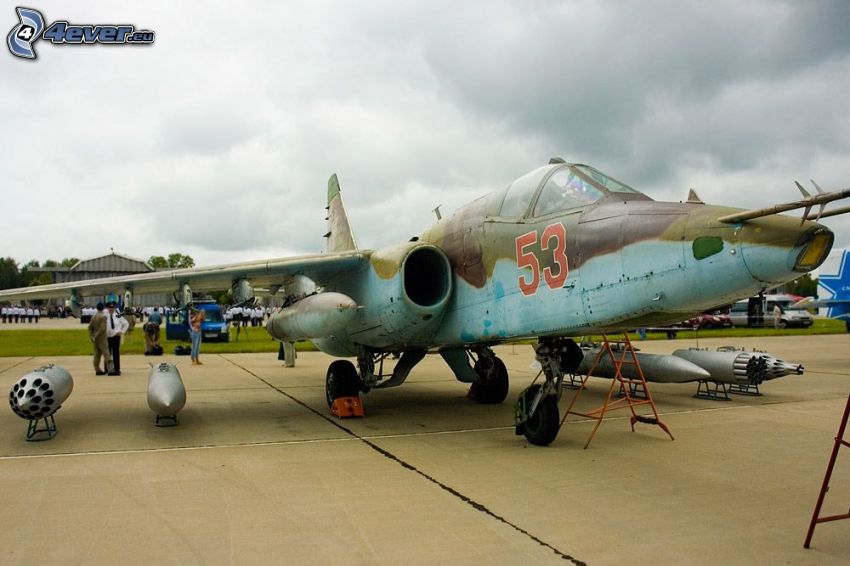 Sukhoi Su-25, lotnisko
