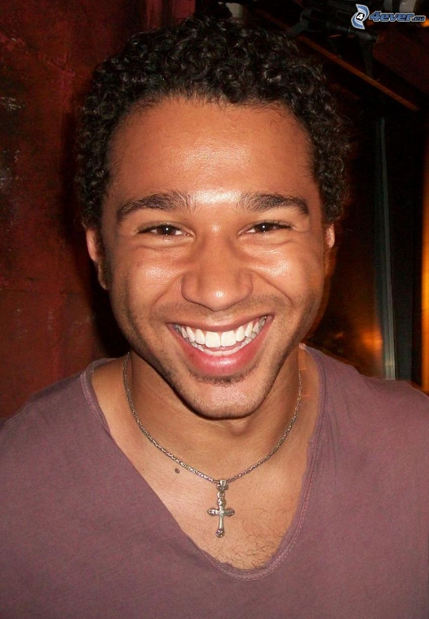 Corbin Bleu, śmiech