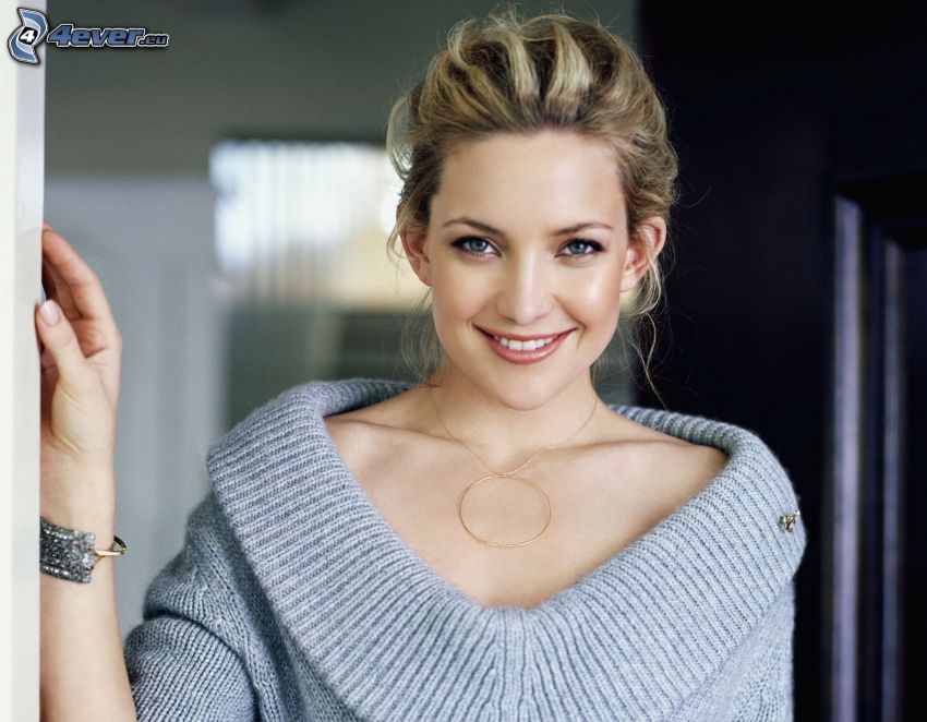 Kate Hudson, uśmiech, sweter