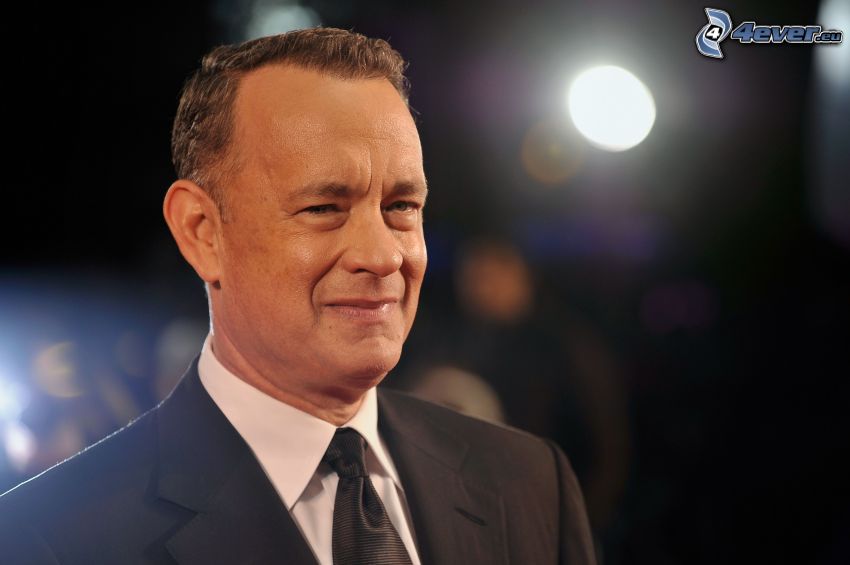 Tom Hanks, mężczyzna w garniturze
