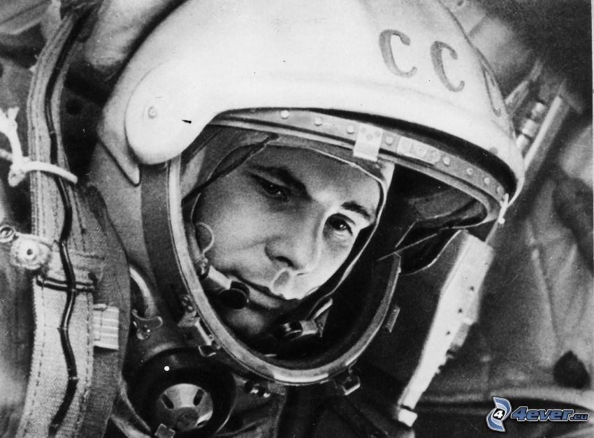 Jurij Gagarin, astronauta, czarno-białe zdjęcie, ZSRR