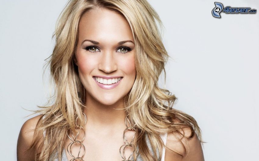 Carrie Underwood, uśmiech
