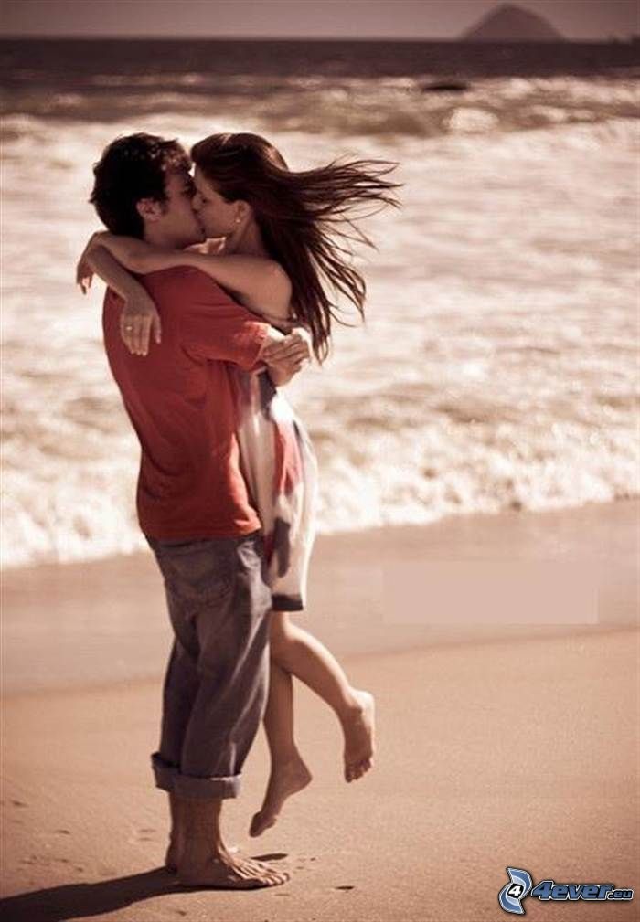 para na plaży, pocałunek, morze
