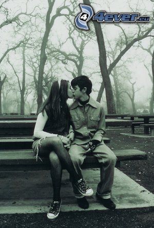 pocałunek na ławce, pocałunek, park