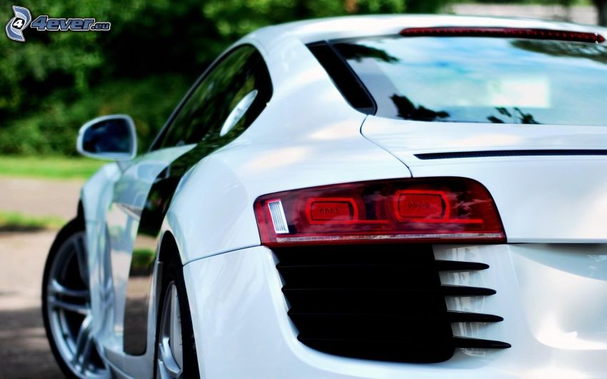 Audi R8, tylne światła