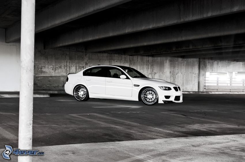 BMW M3, garaż