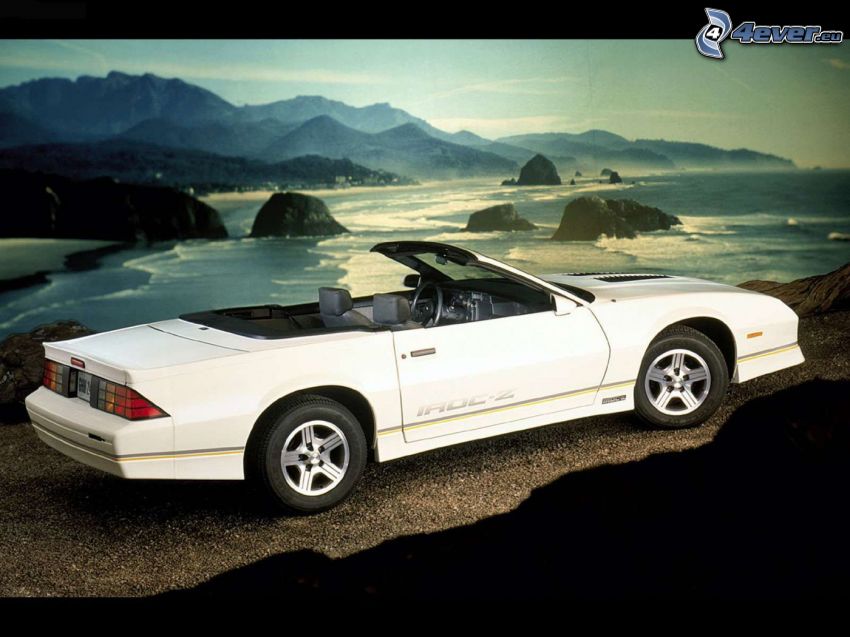 Chevrolet Camaro, kabriolet, weteran, skały, jezioro
