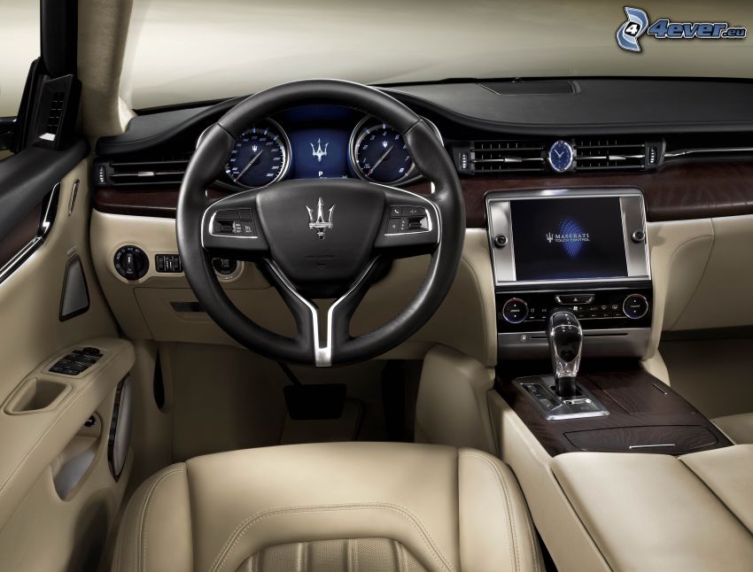 Maserati Kubang, wnętrze, kierownica