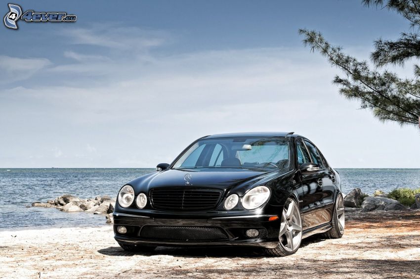 Mercedes-Benz, morze