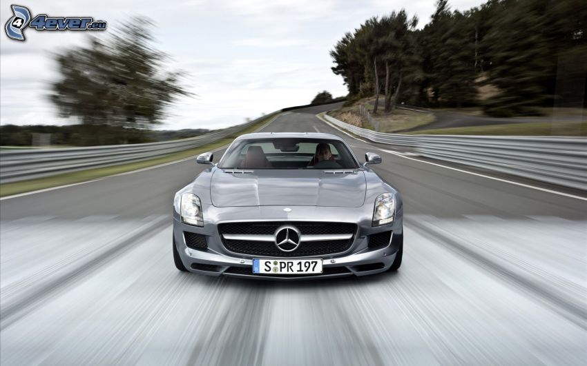 Mercedes-Benz SLS AMG, prędkość