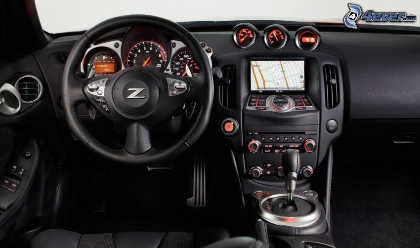 Nissan 370Z, wnętrze, kierownica, tablica rozdzielcza, dźwignia zmiany biegów