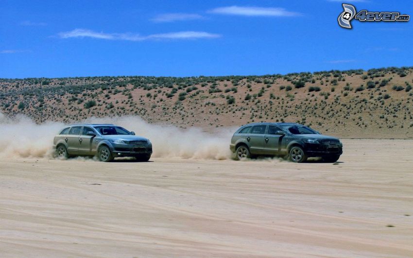 Audi Q7, pustynia
