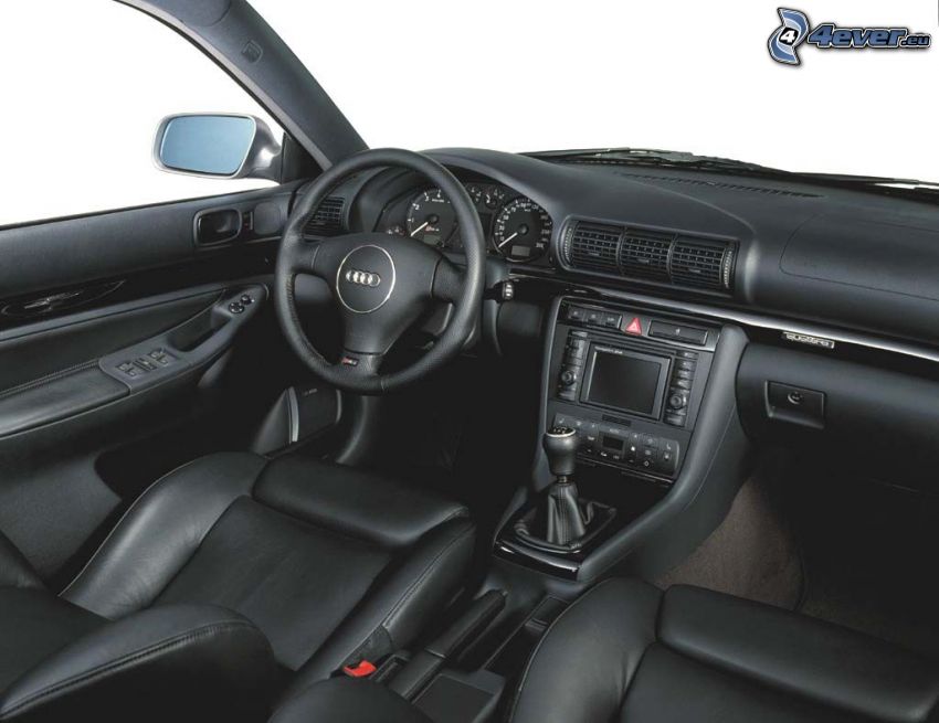 Audi RS4, wnętrze