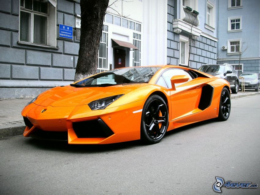 Lamborghini Aventador, dom, ulica