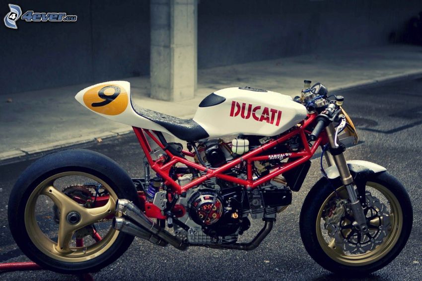 Ducati, motocykl