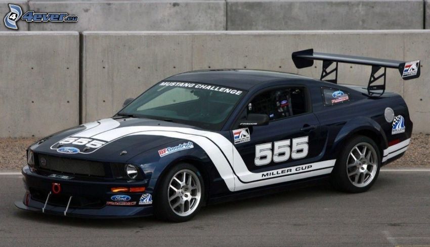 Ford Mustang, auta wyścigowe
