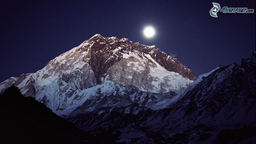 Mount Everest, słońce