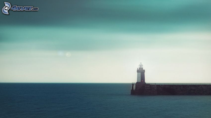 molo z latarnią morską, morze