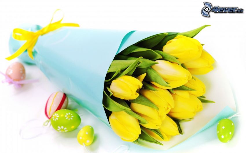 żółte tulipany, wielkanocne jajka
